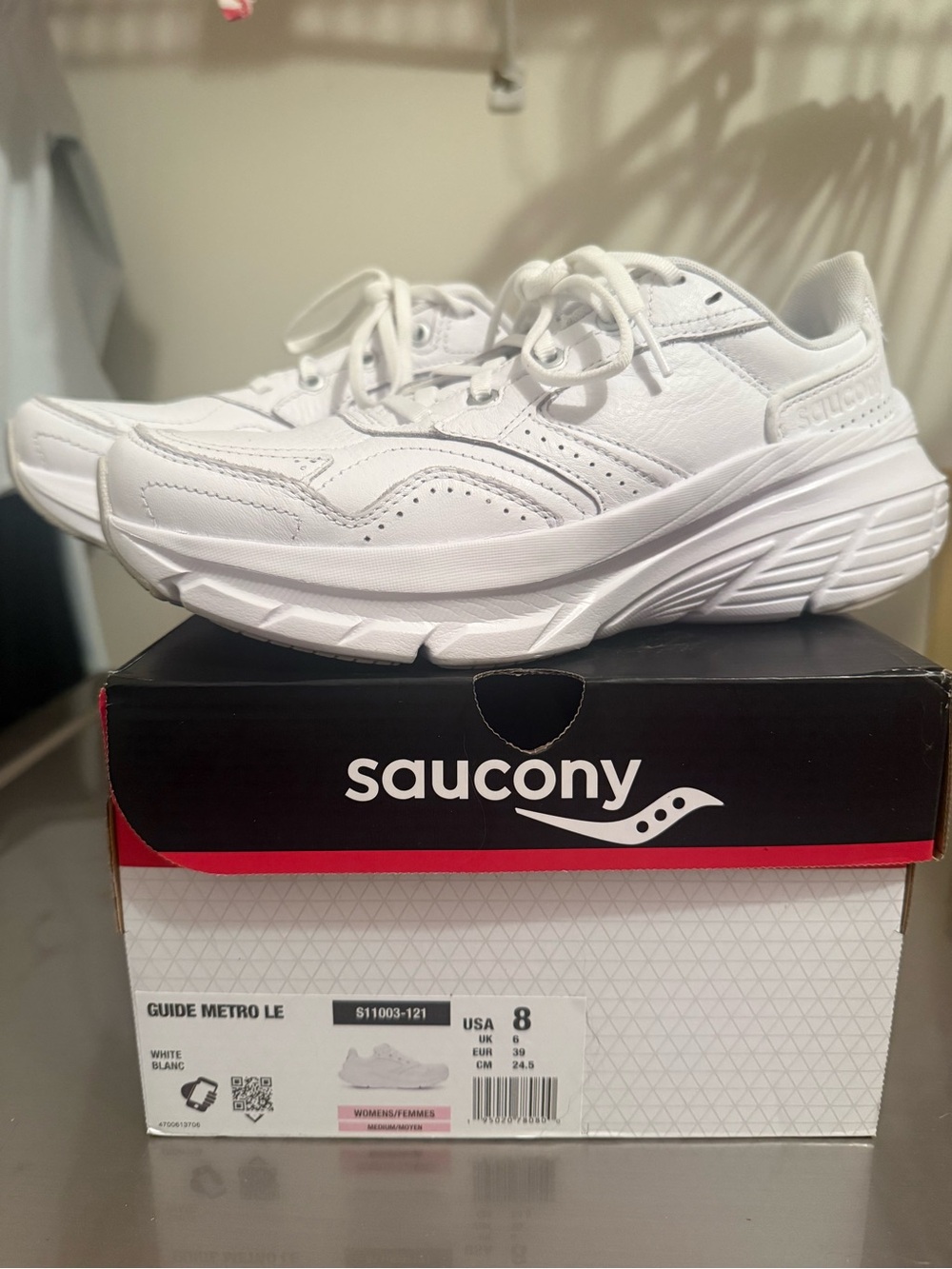 Saucony Guide Metro LE Leather White Chunky Sneakers Women’s Size 8